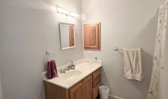 652 Jennys Ln, Fernley, NV 89408