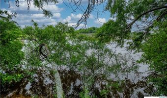 La Vernia Road, Adkins, TX 78101