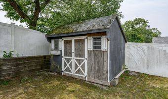 701 Beach Ave, Beachwood, NJ 08722