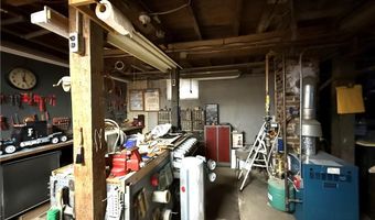 14 Park St, Central Falls, RI 02863