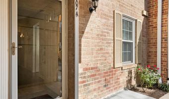 907 S ROLFE St 1A, Arlington, VA 22204