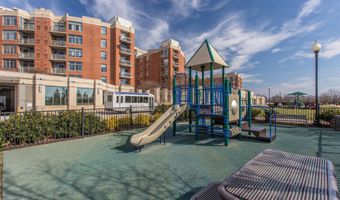 3650 S GLEBE Rd 851, Arlington, VA 22202