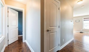 222 NW Abbie Dr, Ankeny, IA 50023