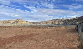 27 Independance Way, Big Water, UT 84741