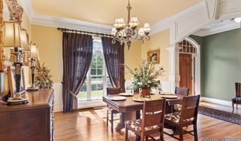 280 St Andrews Ln, Albertville, AL 35951