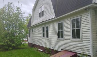 105 Broadway, Baileyville, ME 04694