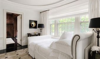 221 Hope St 2, Bristol, RI 02809