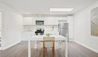 11822 Exposition Blvd, Los Angeles, CA 90064