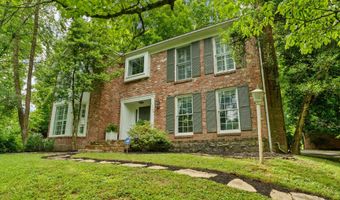 12104 Locust Ln, Anchorage, KY 40223