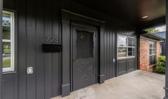 723 8th St, Bentonville, AR 72712