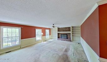512 Raymond Dr, Arapahoe, NC 28510