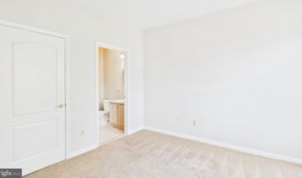 20920 CEDARPOST Sq 300, Ashburn, VA 20147
