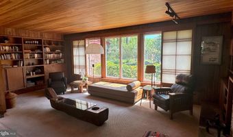 6819 SELKIRK, Bethesda, MD 20817