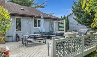 90 E Lincoln Ave, Atlantic Highlands, NJ 07716