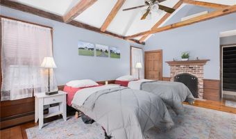 2381 Middle Rd, East Greenwich, RI 02818