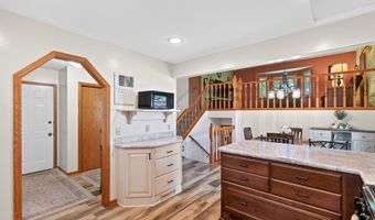 6043 Kalland Dr NE, Albertville, MN 55301