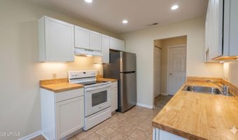 23 Old S Ct B, Bluffton, SC 29910