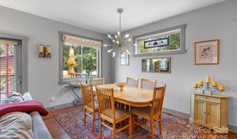 37 Bryant St, Asheville, NC 28806