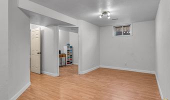 320 Harrison Ct, Auburn, KS 66402