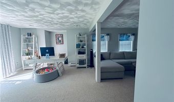 20 Canton Ct, Cranston, RI 02921