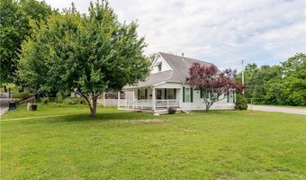1017 S 5th St, Atchison, KS 66002