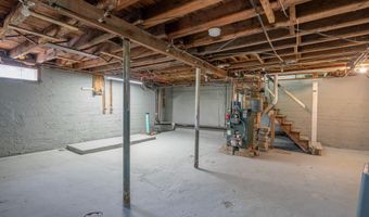 12 Whitten St, Allenstown, NH 03275