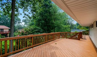 4006 JUSTINE Dr, Annandale, VA 22003