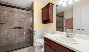 414 North Ln, Bristol, RI 02809