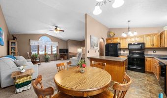 116 W Birchwood Dr, Brandon, SD 57005