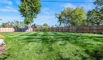 1004 Robin Haven Dr, Bentonville, AR 72712
