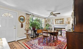 13 Canton Valley Cir, Canton, CT 06019