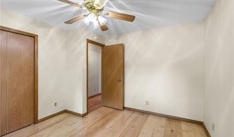 135 Knollwood St W, Annandale, MN 55302