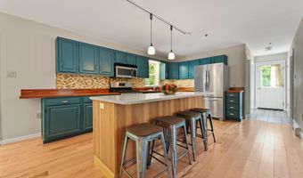 63 W Side Woods, Bartlett, NH 03812