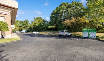 1271 S Broad St, Wallingford, CT 06492