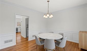 7260 Fawn Lake Dr, Alpharetta, GA 30005