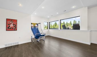 5636 Meadow Ln, Ann Arbor, MI 48105