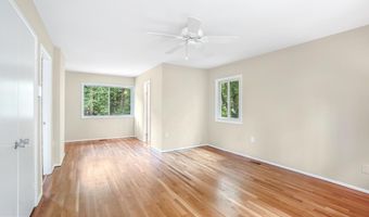 14536 BARKWOOD Dr, Rockville, MD 20853