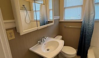 935 Elmwood St, Shreveport, LA 71104