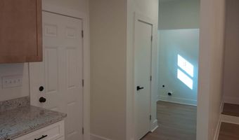 24 Sims St, Barnesville, GA 30204