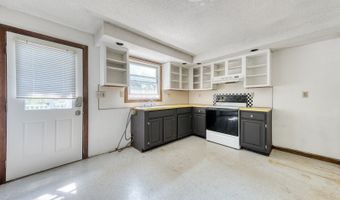 58 Towne Dr, Berlin, CT 06037