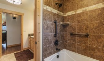 1802 DUSTY Trl, Auburn, WY 83111