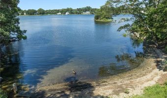 75 Markwood Dr, Barrington, RI 02806