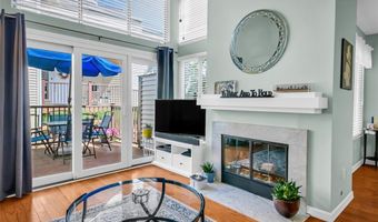 626 Highview Circle Dr, Ballwin, MO 63021