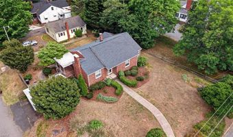 203 Ridgecrest Rd, Asheboro, NC 27203