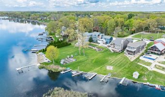 170 Lane 260B Crooked Lk, Angola, IN 46703