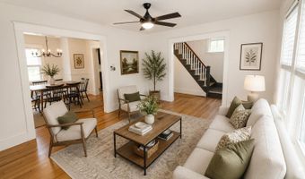 84 14th St, Bangor, ME 04401