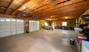 400 Lagoon Ln, Challis, ID 83226