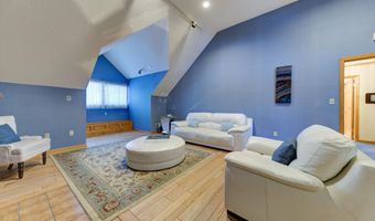 9 University Pl, Amsterdam, NY 12010