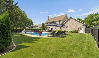 4232 N TERRAVIEW Dr, Appleton, WI 54913