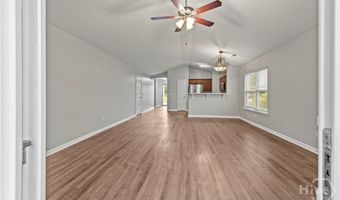 6 Spring Lake Cir, Savannah, GA 31407